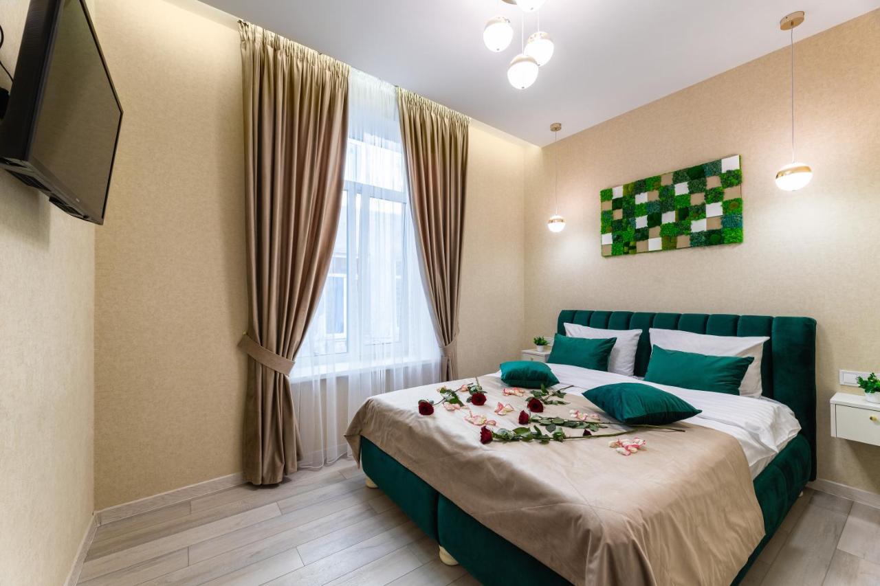 Rynok Square City Center Two Bedroom Apartment! 利沃夫 外观 照片