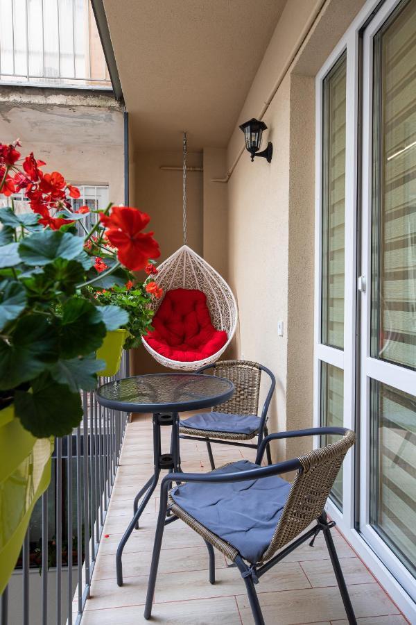 Rynok Square City Center Two Bedroom Apartment! 利沃夫 外观 照片
